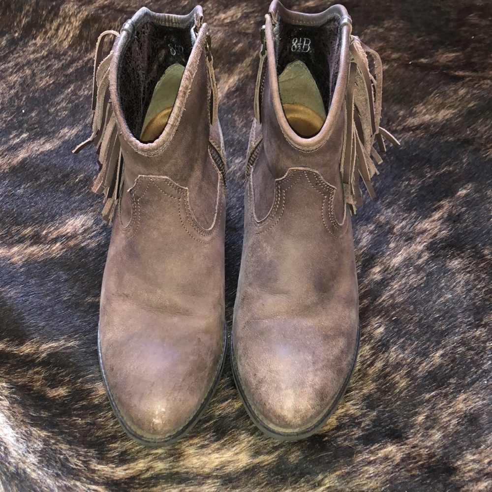 Ariat Dutchess Western Cowboy Fringe Boot Women’s 8.5 B Side Zip Booties - Picture 3 of 6